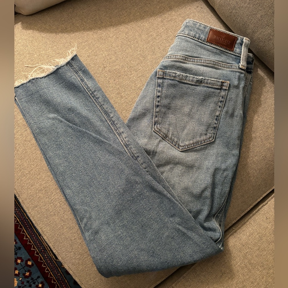 Hollister jeans